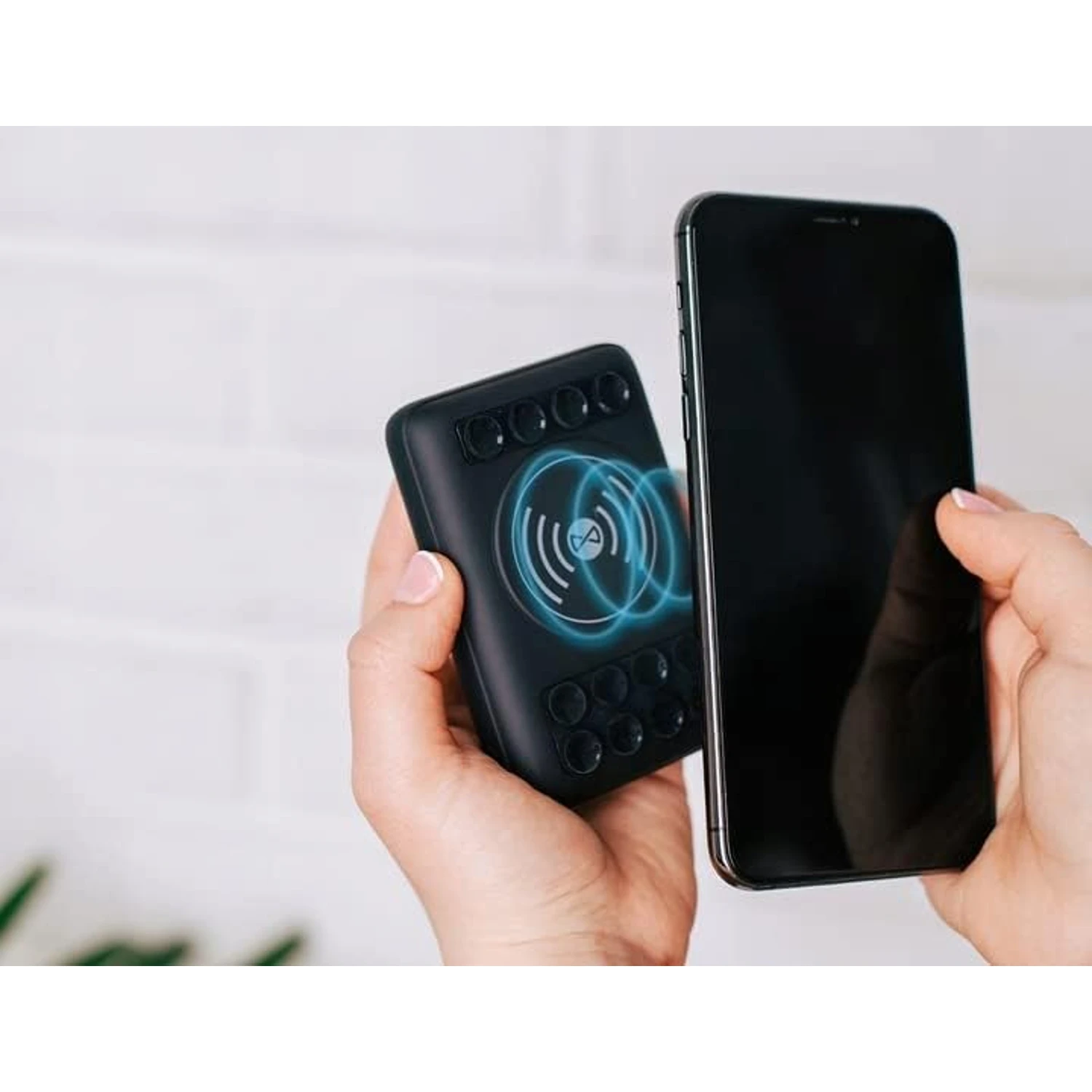 Batterie Externe Sans Fil Ventouse 7 Batterie Externe Sans Fil Ventouse – Image 5