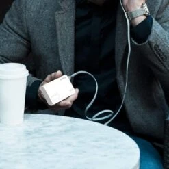 Batterie Externe 10000mAh 2.1A -Monde Electronique Batterie externe 10000mAh 2.1A presentation