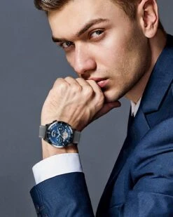 Smart Montre Watch Pour Adolescents En Cuir 15 Smart Montre Watch Pour Adolescents En Cuir -Monde Electronique Smart Montre Watch pour Adolescents en Cuir jeune homme